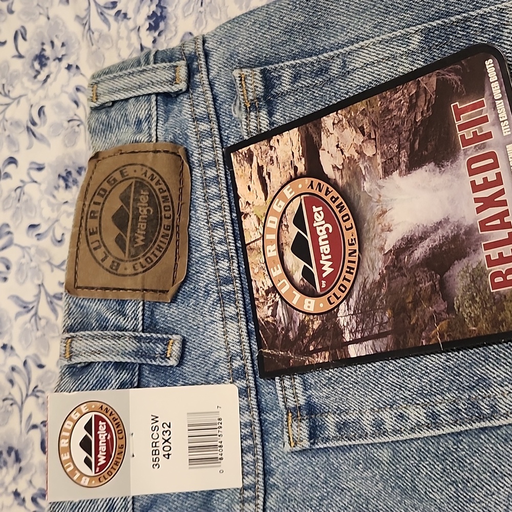 Blue Ridge new jeans - Picture 4 of 4